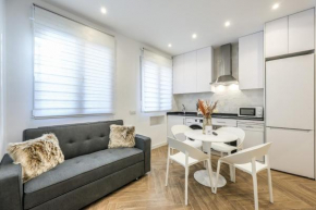 Urban Tranquility in Madrid with Modern Comforts